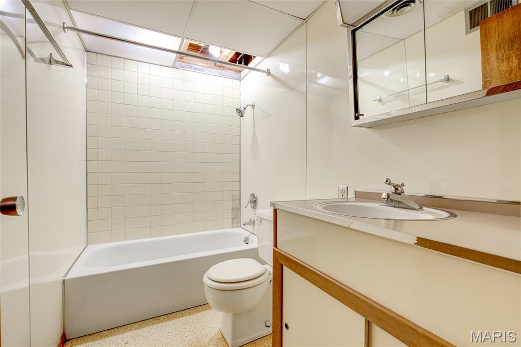 3106 Indian Trail Godfrey, IL 62035 - Photo 34 of 44