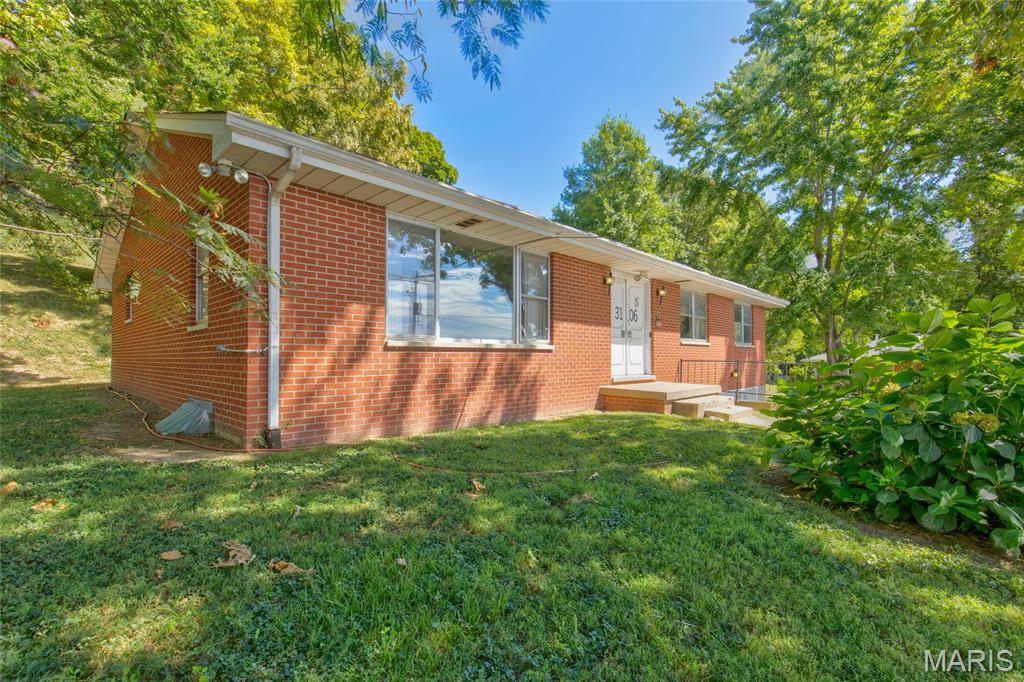 3106 Indian Trail Godfrey, IL 62035 - Photo 4 of 44