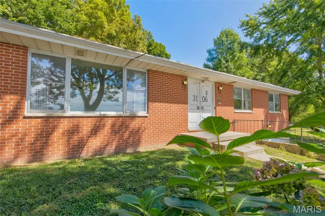 $399,000 | 3106 Indian Trail, Godfrey, IL 62035