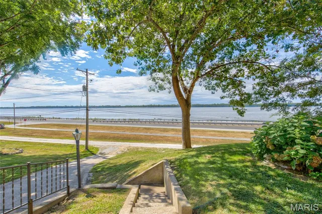 $399,000 | 3106 Indian Trail, Godfrey, IL 62035