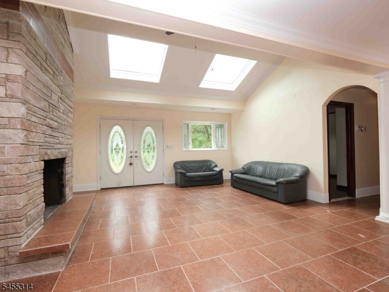 161 Mt Horeb Road Warren, NJ 07059 - Photo 17 of 29 Gallery Image 17