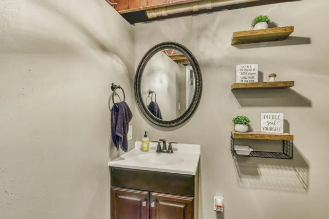 $253,000 | 805 6th Avenue Southeast, Barnesville, MN 56514