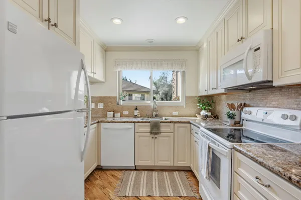 $879,900 | 5930 Encina Road, Unit 3, Goleta, CA 93117