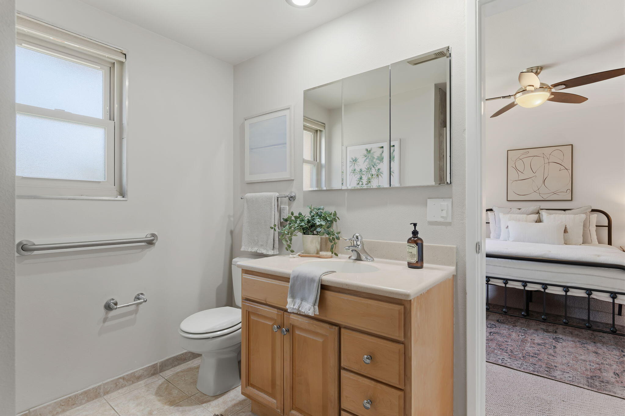 5930 Encina Road, Unit 3 Goleta, CA 93117 - Photo 17 of 32 20-Bathroom
