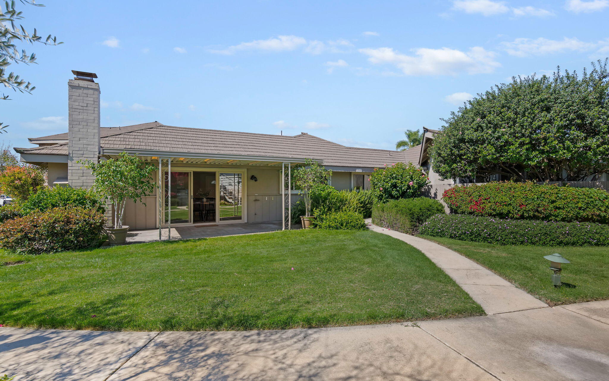 5930 Encina Road, Unit 3 Goleta, CA 93117 - Photo 23 of 32 14-Rear View