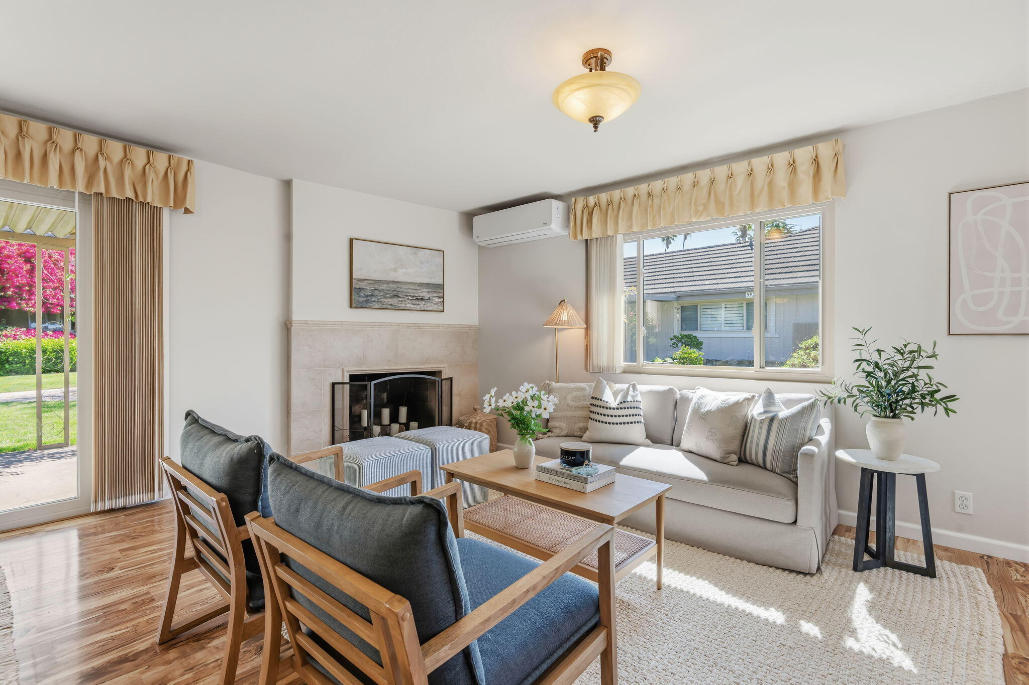 5930 Encina Road, Unit 3 Goleta, CA 93117 - Photo 7 of 32 07-Living Area