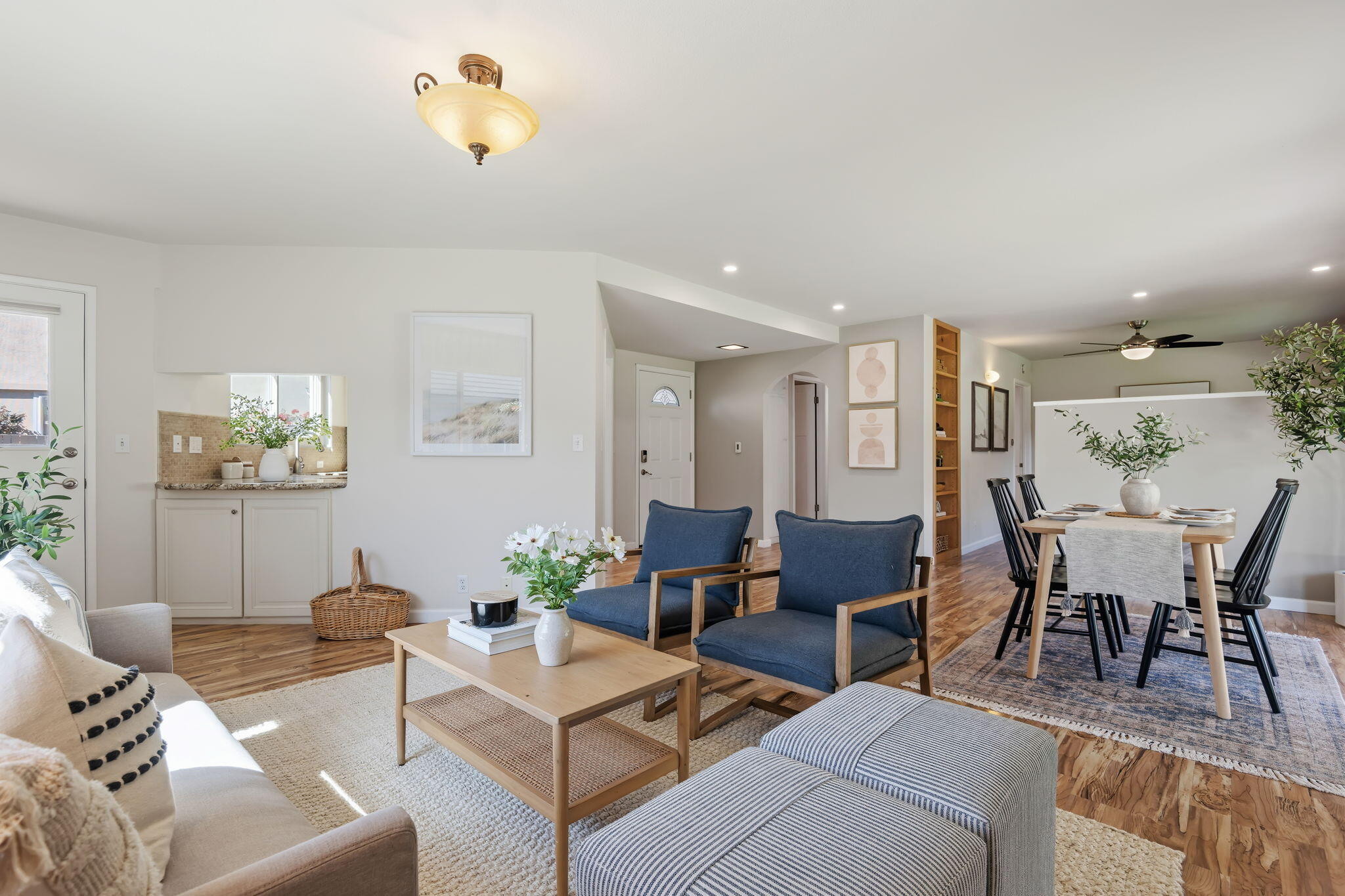 5930 Encina Road, Unit 3 Goleta, CA 93117 - Photo 10 of 32 10-Living Area