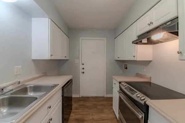 $1,050 | 100 Uhland Road, Unit 3, San Marcos, TX 78666