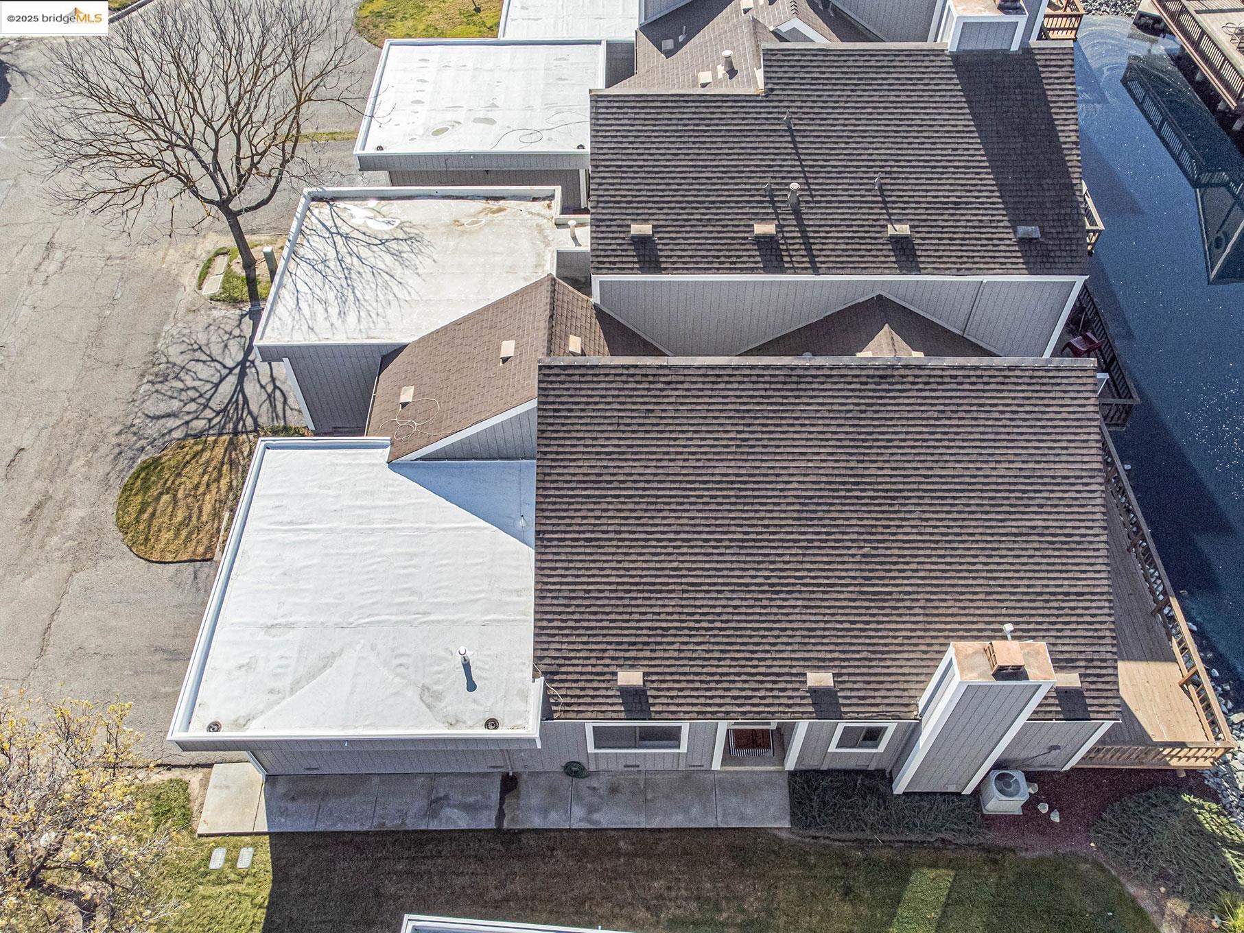 2013 Sand Point Road Discovery Bay, CA 94505 - Photo 18 of 28 a view of balcony with furniture