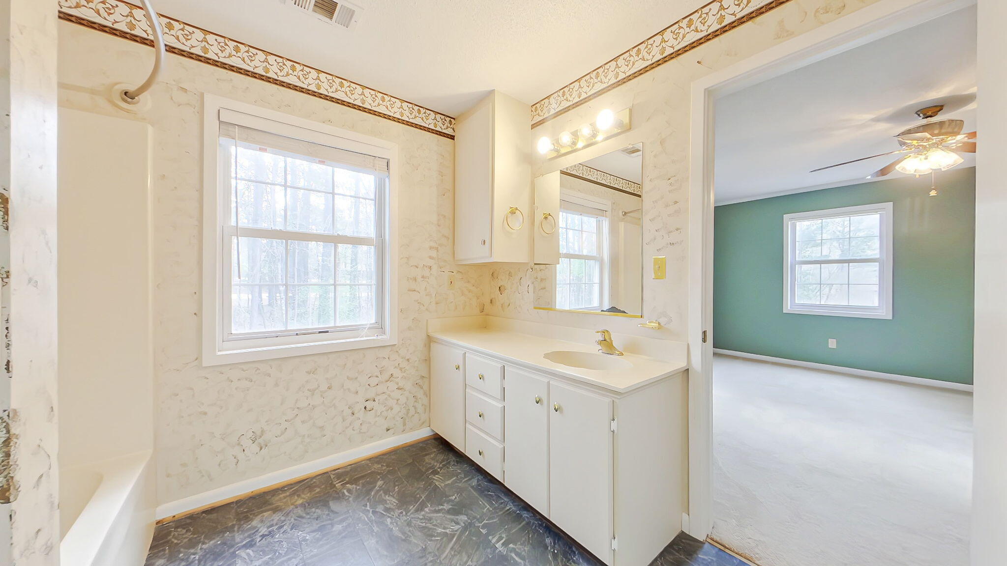 2522 Martintown Road Edgefield, SC 29824 - Photo 20 of 42 20-web-or-mls-20-Primary Bath (16)