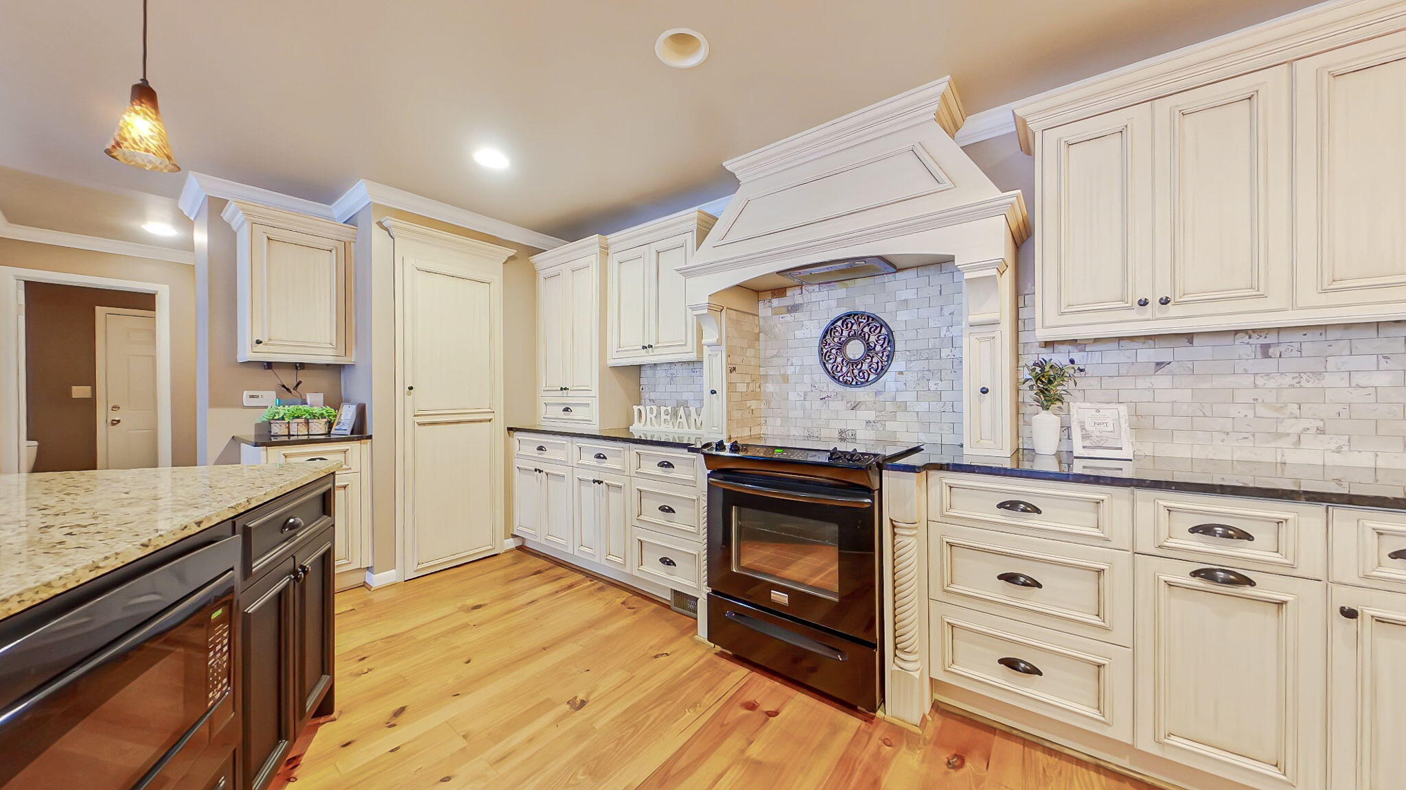 2522 Martintown Road Edgefield, SC 29824 - Photo 8 of 42 10-web-or-mls-10-Kitchen (74)