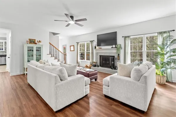 $695,000 | 301 Highway 5, Roopville, GA 30170