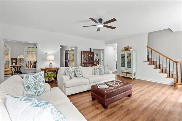 $695,000 | 301 Highway 5, Roopville, GA 30170