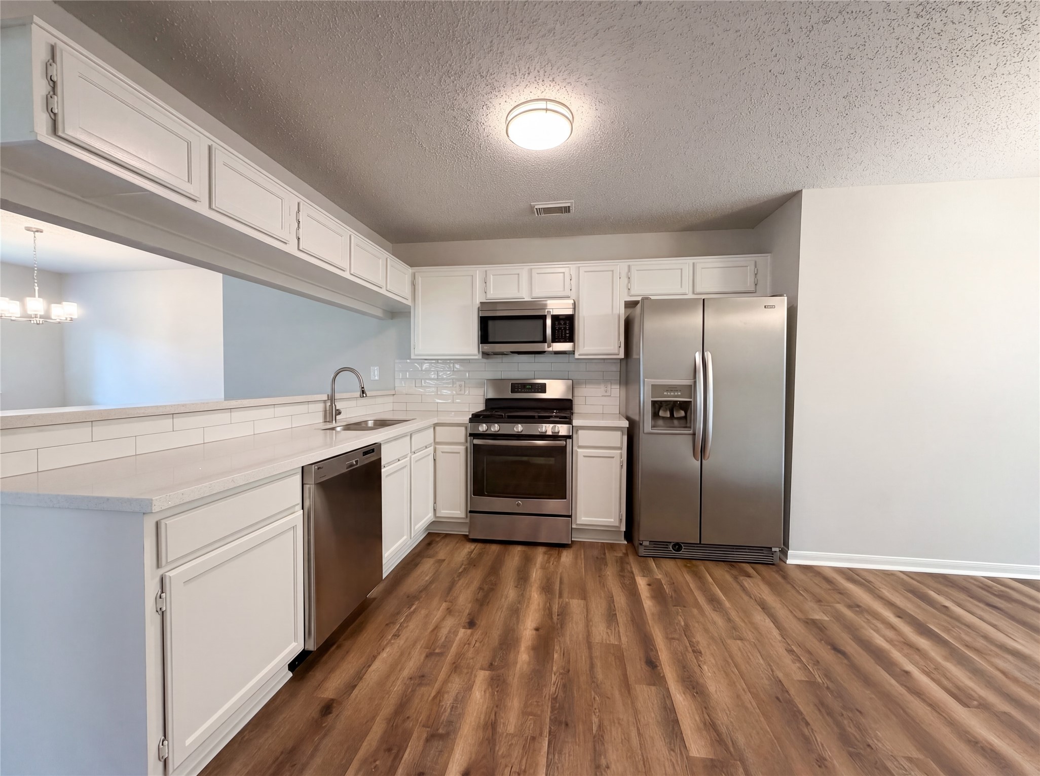 10422 Elk Point Lane Houston, TX 77064 - Photo 2 of 16