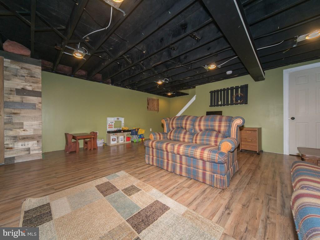 424 Groffdale Road Quarryville, PA 17566 - Photo 13 of 19 Gallery Image 13