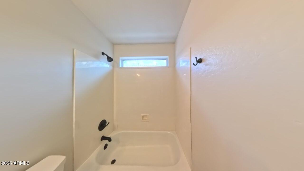 10917 West Almeria Road Avondale, AZ 85392 - Photo 13 of 20 Bathroom_2