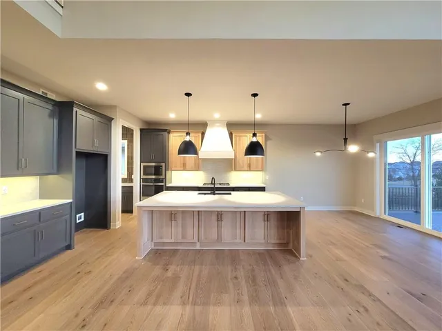 $914,346 | 18248 Century Street, Overland Park, KS 66013