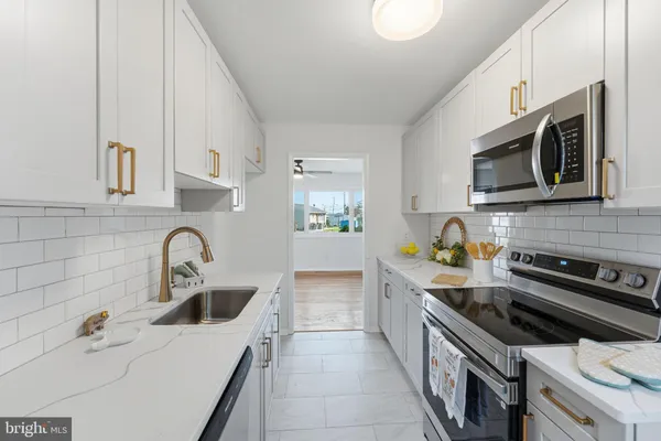 $349,900 | 2 Cherry Road, New Castle, DE 19720