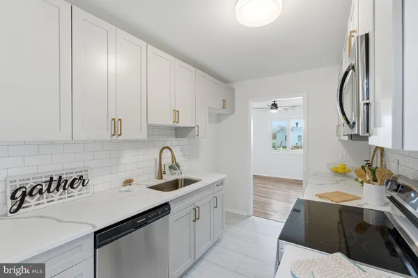 $349,900 | 2 Cherry Road, New Castle, DE 19720