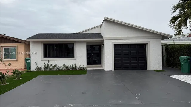 $3,600 | 10553 Southwest 22nd Terrace, Unit 10553, Miami, FL 33165