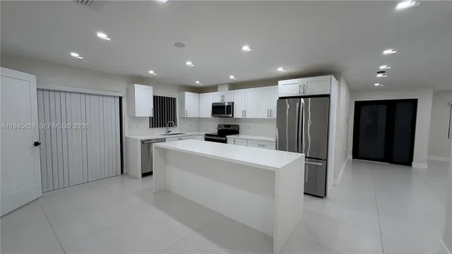 $3,600 | 10553 Southwest 22nd Terrace, Unit 10553, Miami, FL 33165