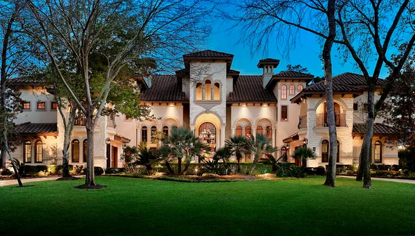 $4,950,000 | 19 Hepplewhite Way, The Woodlands, TX 77382