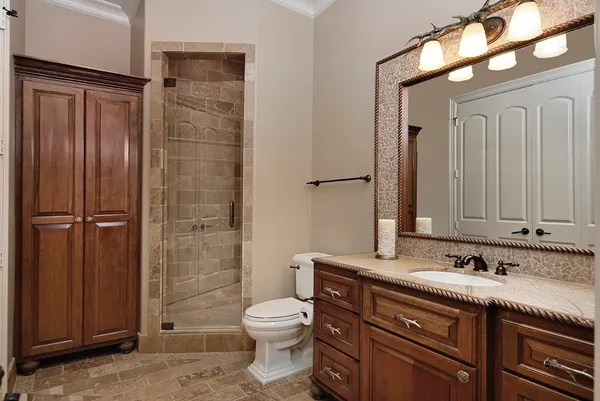 $4,950,000 | 19 Hepplewhite Way, The Woodlands, TX 77382