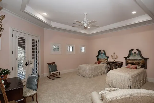 $4,950,000 | 19 Hepplewhite Way, The Woodlands, TX 77382