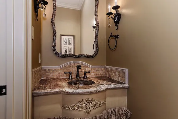 $4,950,000 | 19 Hepplewhite Way, The Woodlands, TX 77382