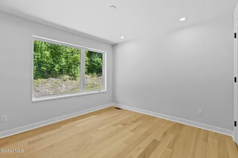 $665,000 | 15 Footpath Way, Lake George, NY 12845