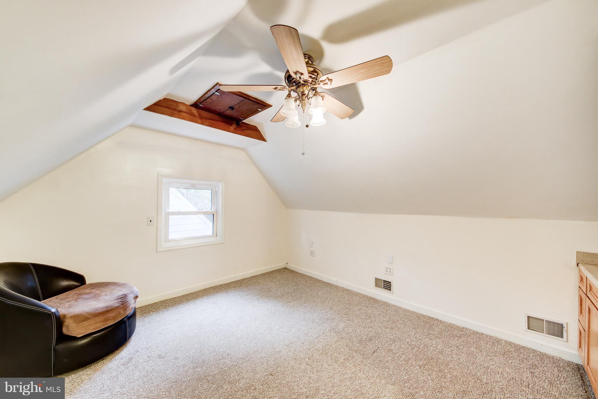 403 South Spring Street Falls Church, VA 22046 - Photo 15 of 21 Family Room