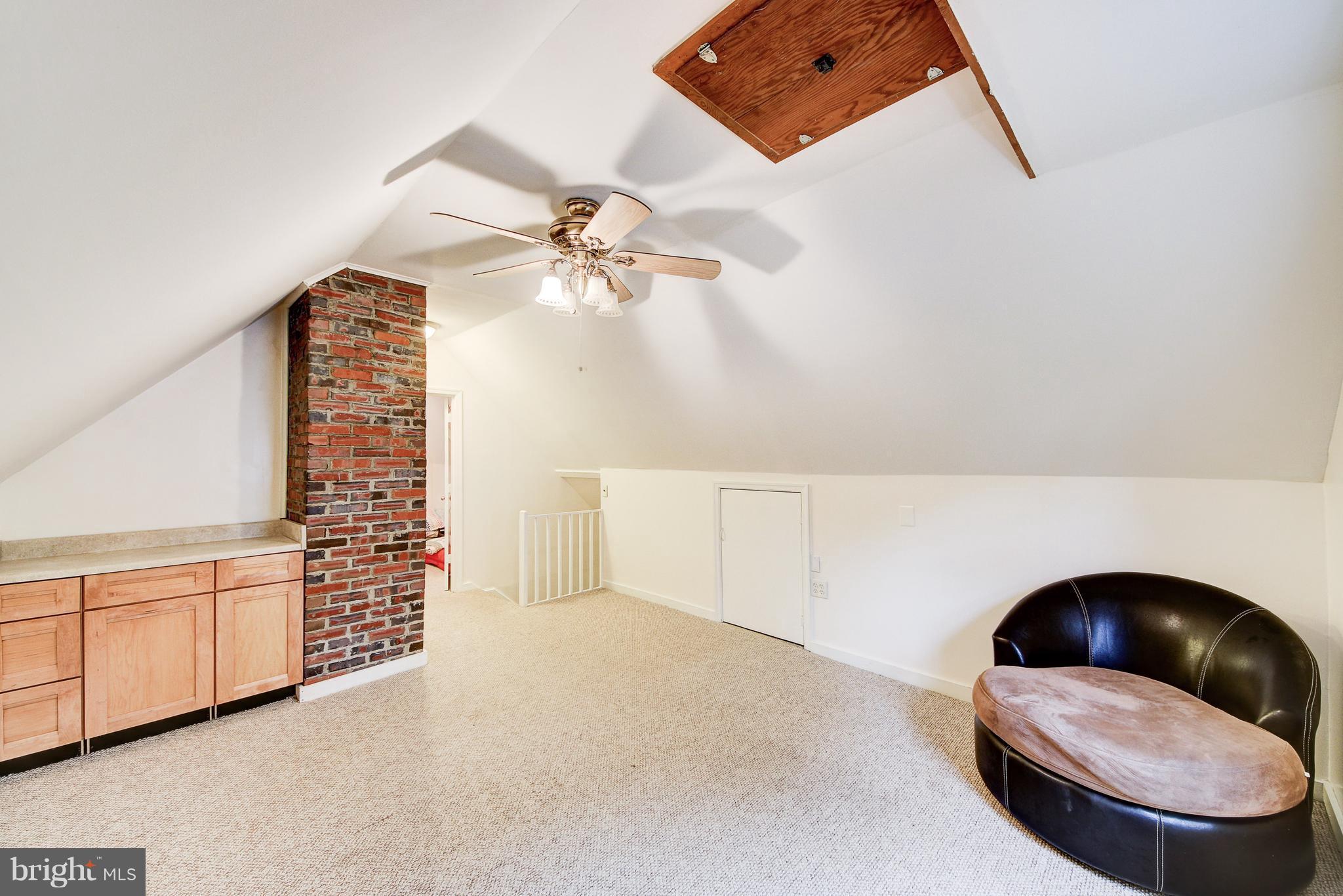 403 South Spring Street Falls Church, VA 22046 - Photo 16 of 21 Family Room