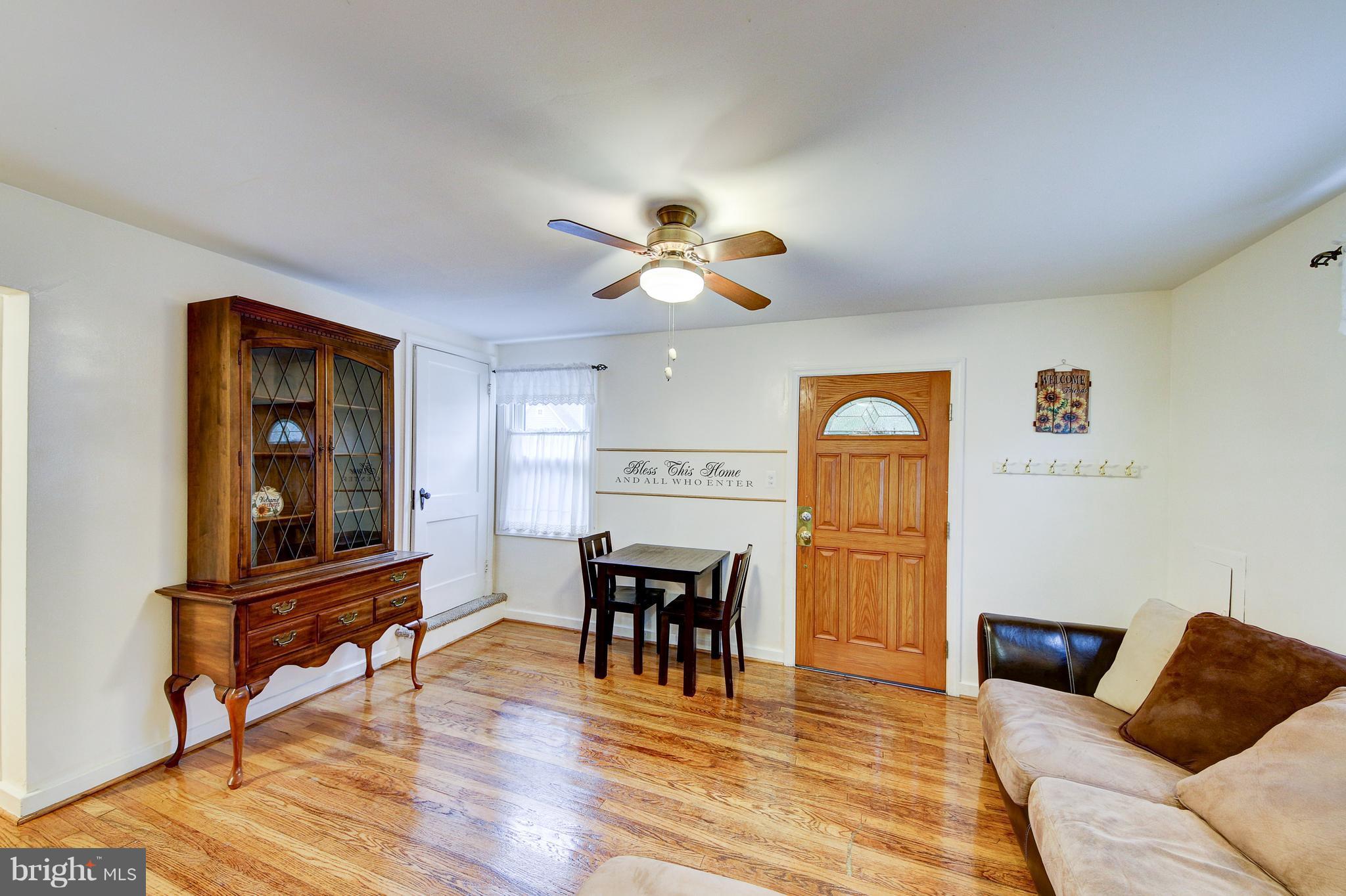 403 South Spring Street Falls Church, VA 22046 - Photo 5 of 21 Living Room