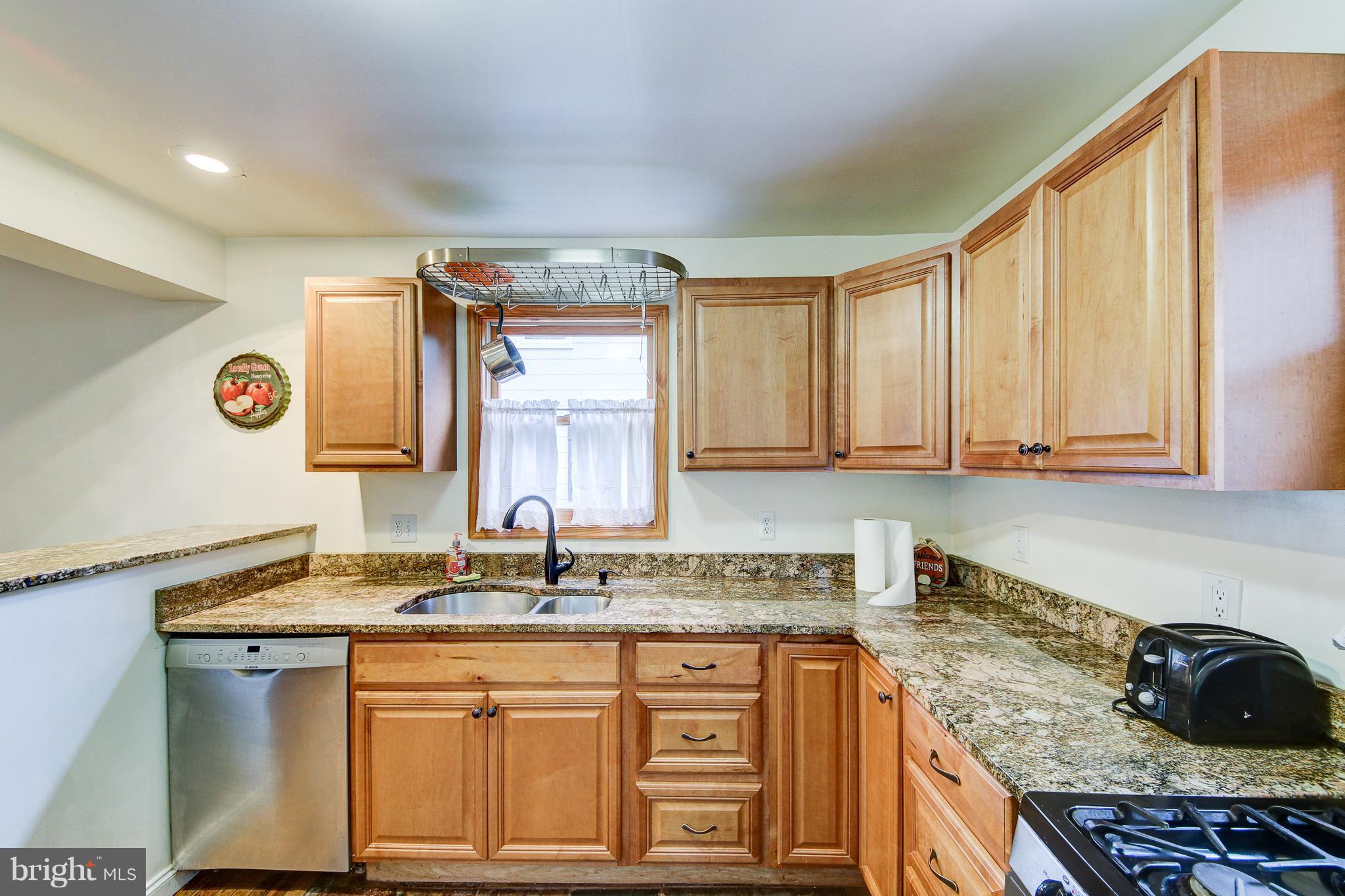 403 South Spring Street Falls Church, VA 22046 - Photo 8 of 21 Kitchen