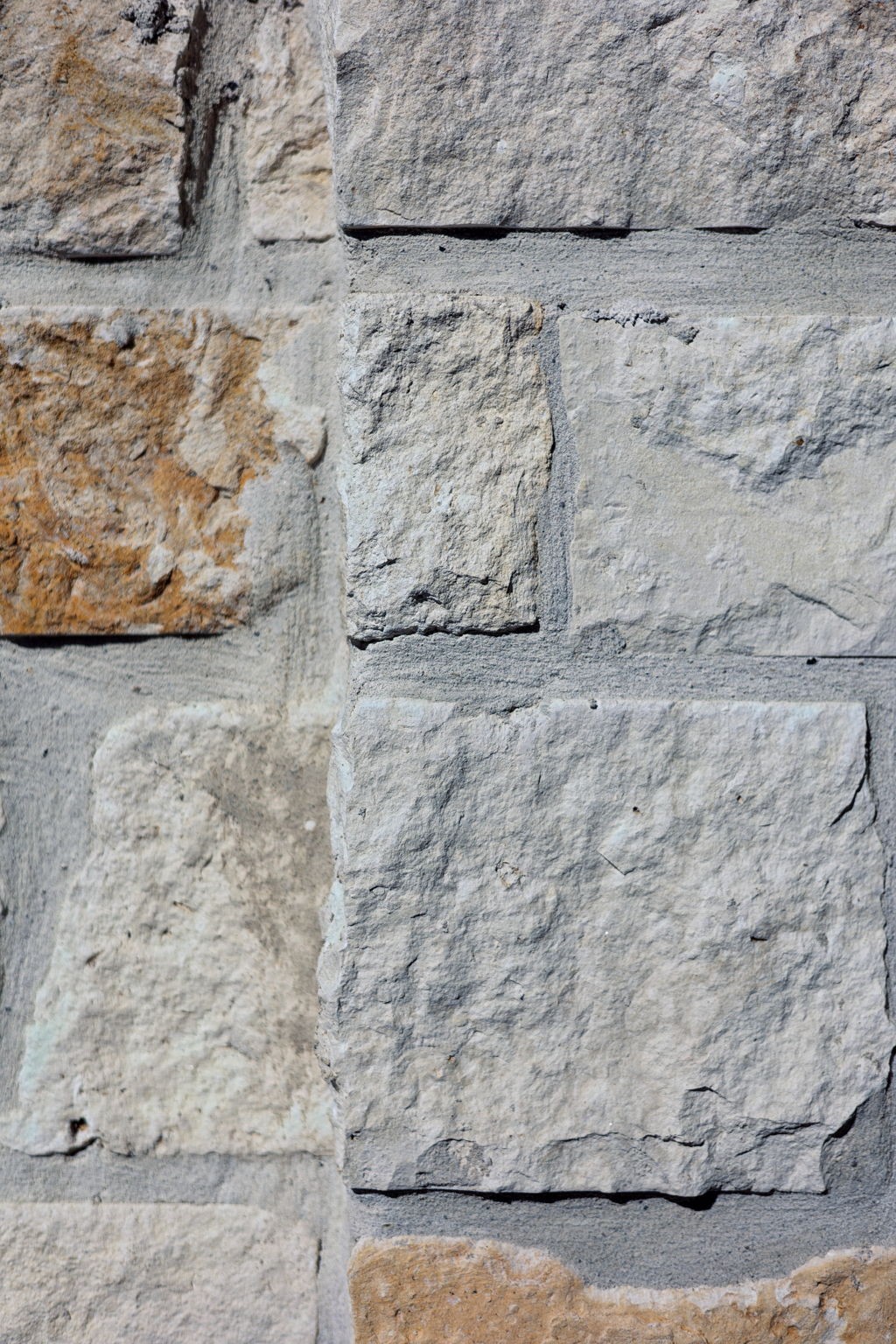201 Lamb Road Rockvale, TN 37153 - Photo 17 of 87 a stone bench sitting next to a wooden floor