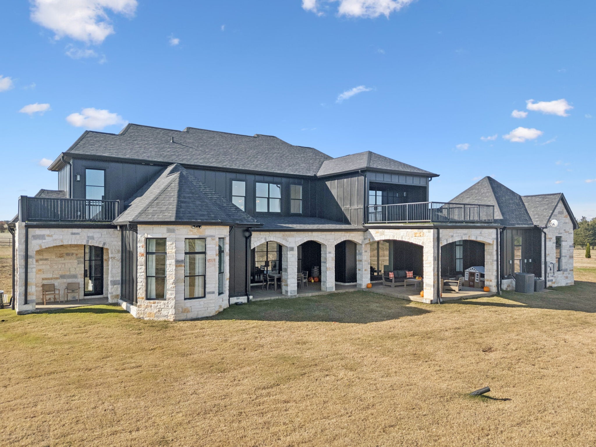 201 Lamb Road Rockvale, TN 37153 - Photo 37 of 87 a front view of a house with a yard