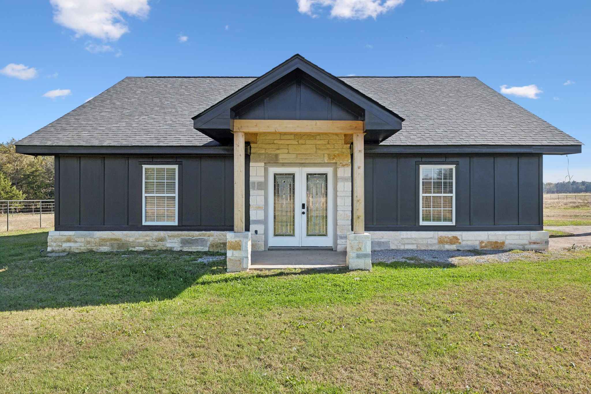 201 Lamb Road Rockvale, TN 37153 - Photo 44 of 87 a front view of a house with a yard