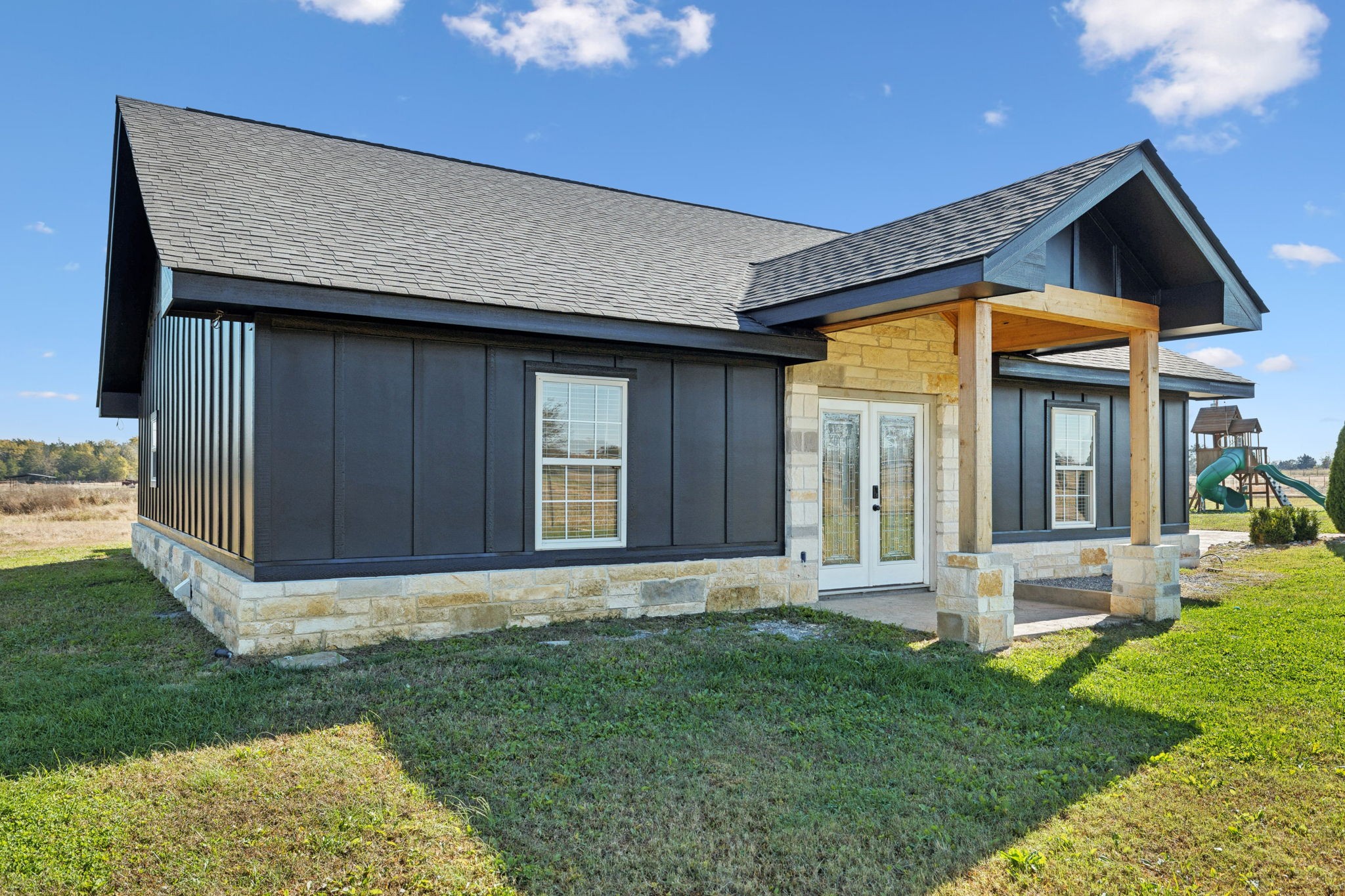 201 Lamb Road Rockvale, TN 37153 - Photo 45 of 87 a front view of a house with a yard
