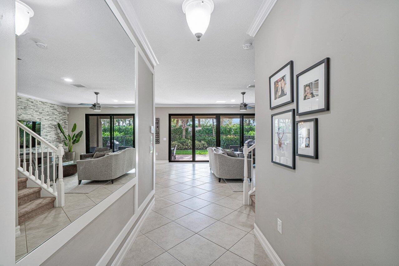 14160 Rock Salt Road Delray Beach, FL 33446 - Photo 5 of 39 Foyer