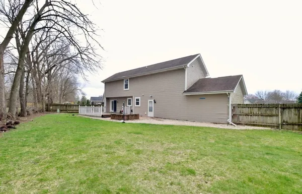 $299,900 | 2413 Turnberry Drive, Beloit, WI 53511