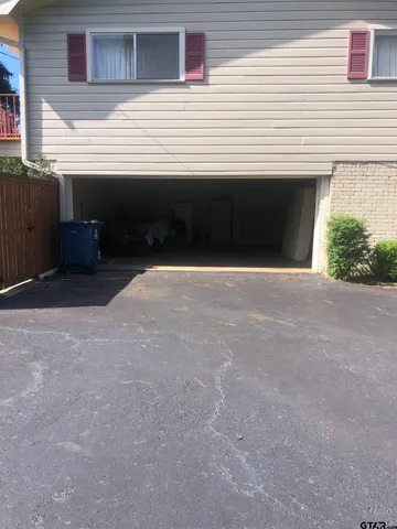 $249,900 | 301 Wildwood Drive, Daingerfield, TX 75638