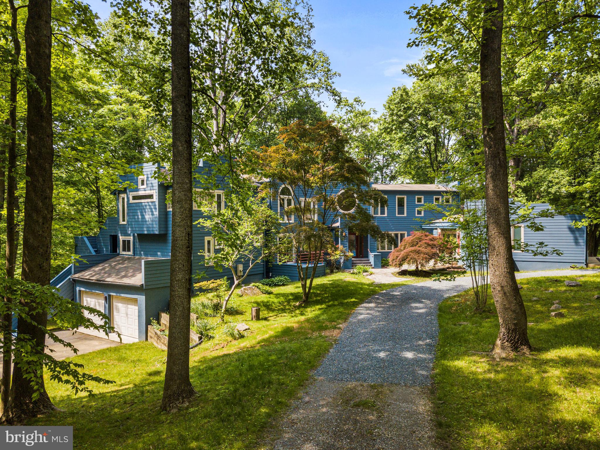 5 Bedroom, 6 Full Bath Home in Dellabrooke Forest!