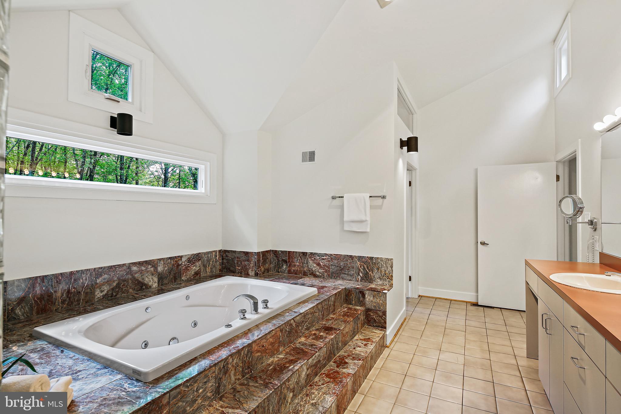 19244 Chandlee Mill Road Sandy Spring, MD 20860 - Photo 24 of 72 Primary Bath Jetted Soaking Tub
