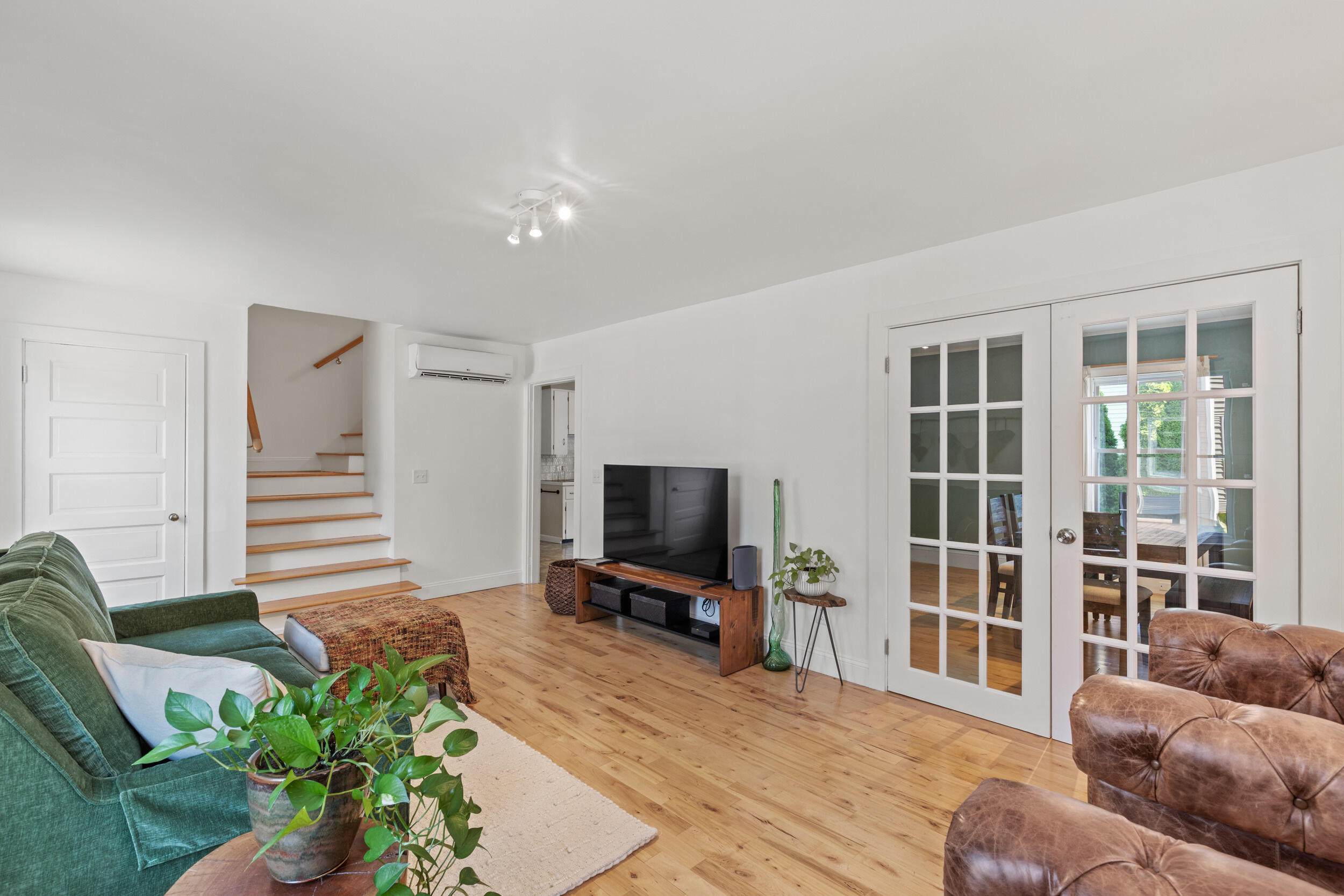 18 Taylor Street Biddeford, ME 04005 - Photo 13 of 38 20_18 taylor biddiford-20