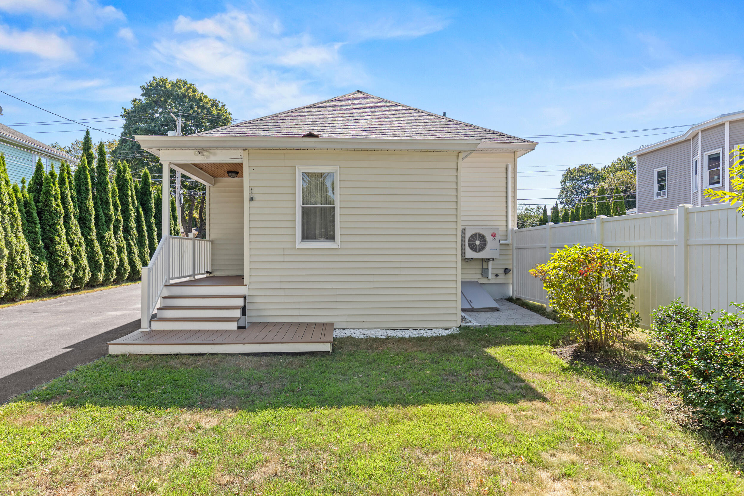 18 Taylor Street Biddeford, ME 04005 - Photo 35 of 38 36_18 taylor biddiford-35