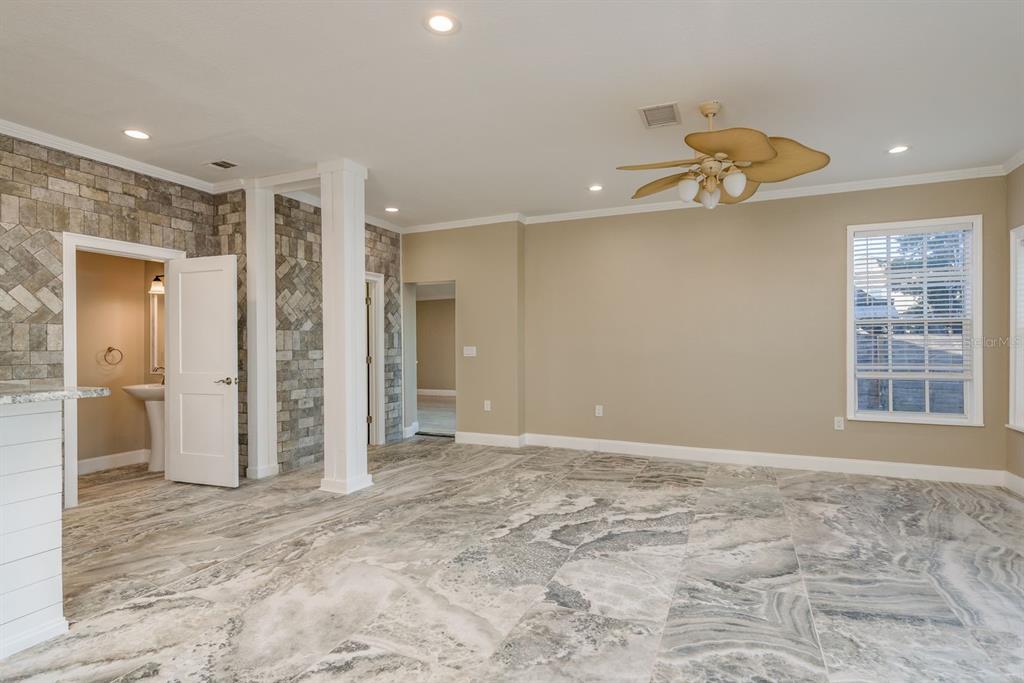 302 Shore Drive Palm Harbor, FL 34683 - Photo 16 of 71