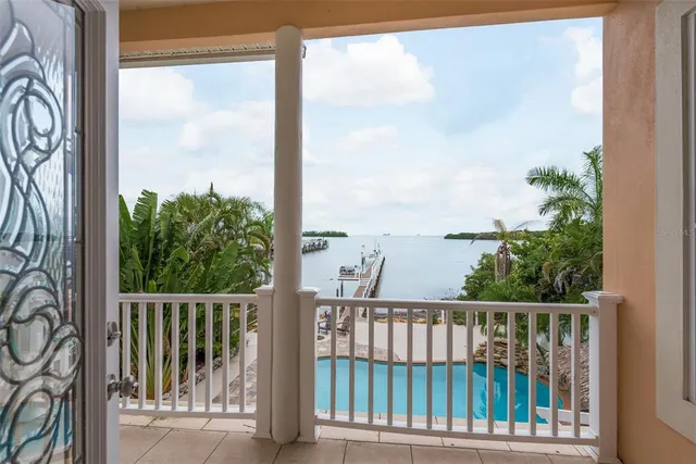 $1,875,000 | 302 Shore Drive, Palm Harbor, FL 34683