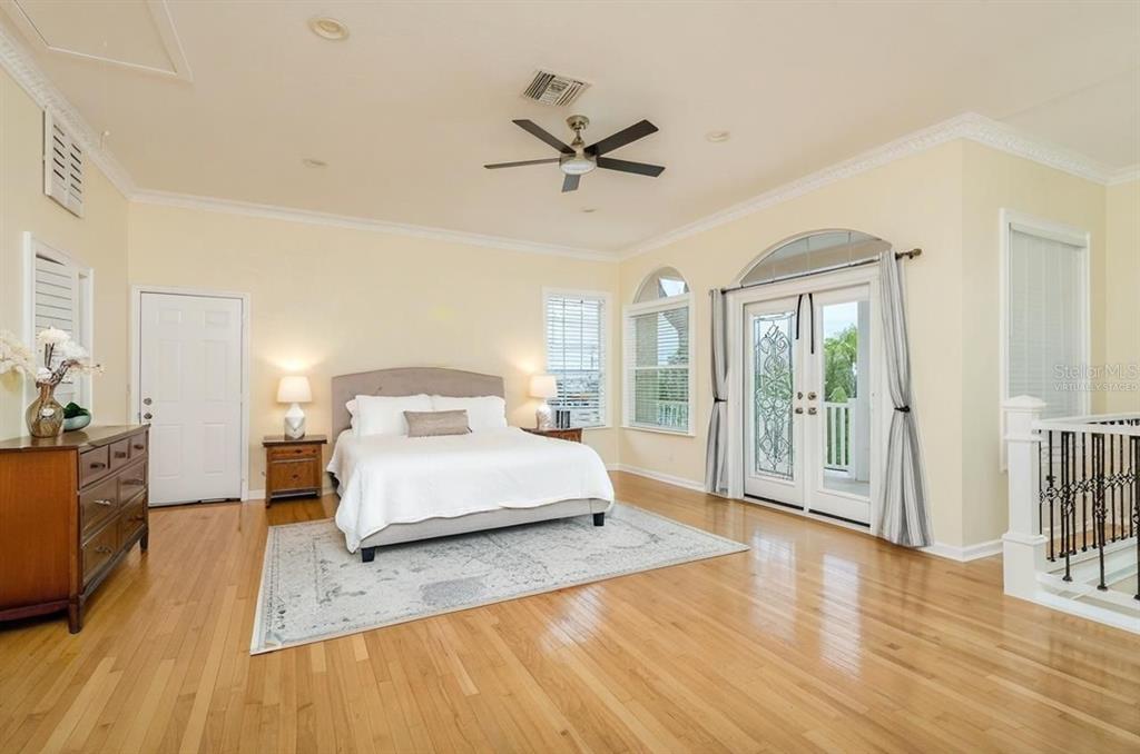 302 Shore Drive Palm Harbor, FL 34683 - Photo 33 of 71