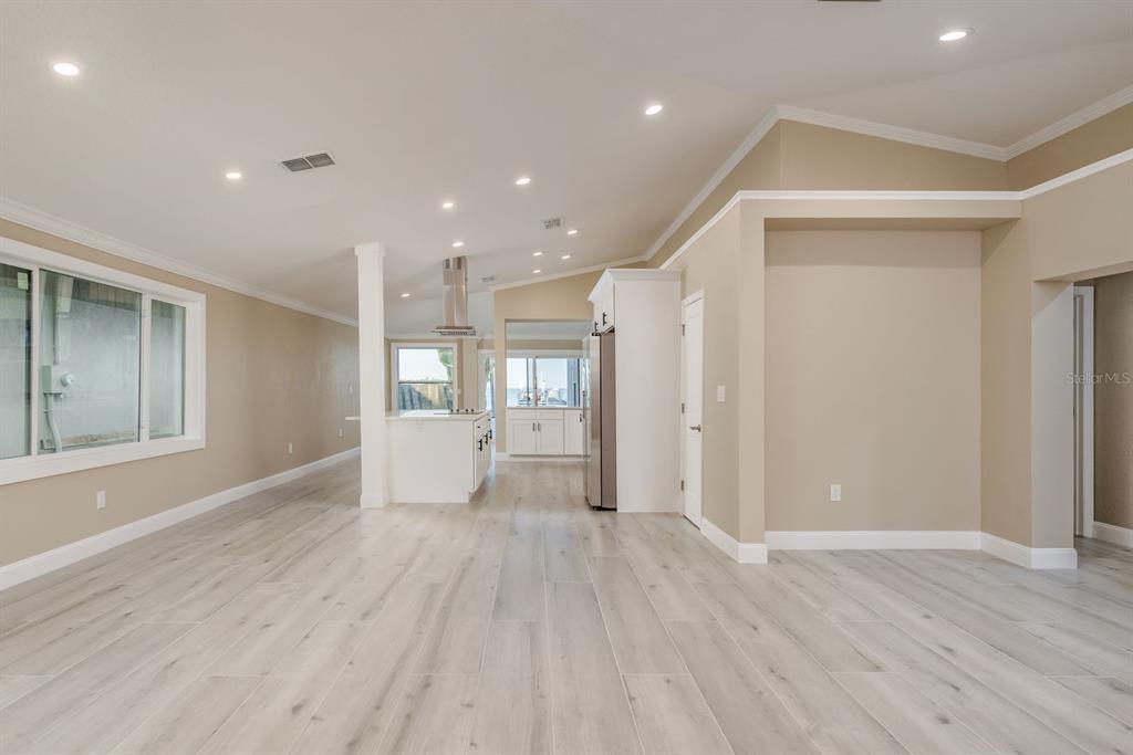 302 Shore Drive Palm Harbor, FL 34683 - Photo 10 of 71