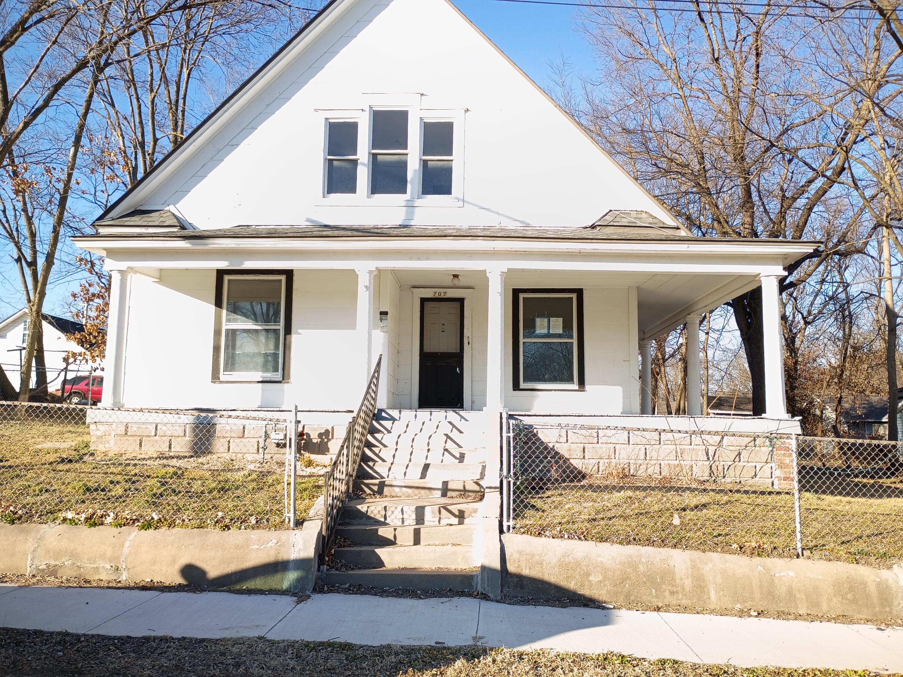 707 East Pool Street Joplin, MO 64801 - Photo 1 of 1 Front View of Home